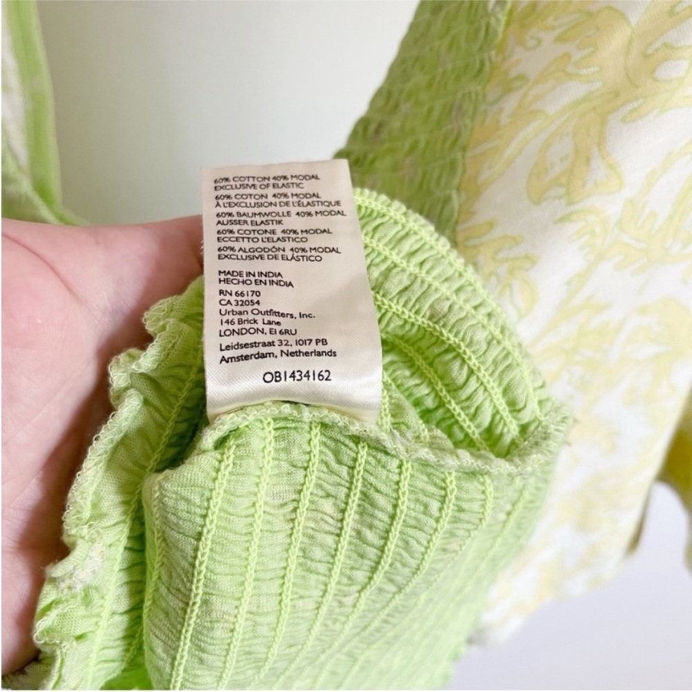 Free People Marigold top green yellow Key Lime floral smocked jersey cropped - Picture 9 of 10